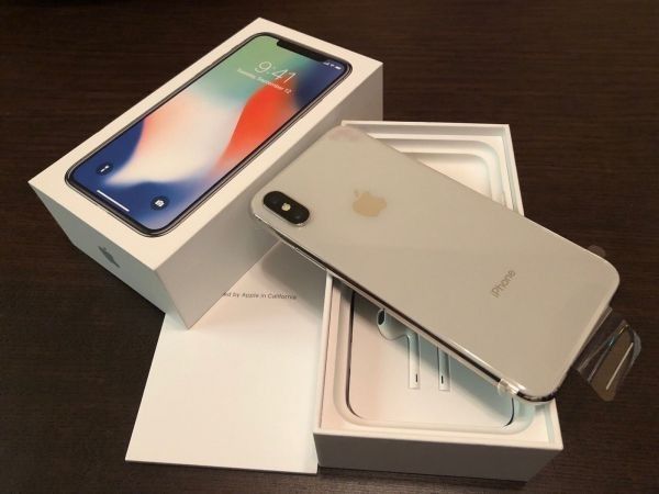 Apple iPhone X 256GB is €480 Euro - Silver, Space Grey Unlocked Smartp