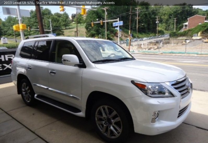 URGENT for sale Lexus Lx570 2013 (Gulf Spec) $ 20,000