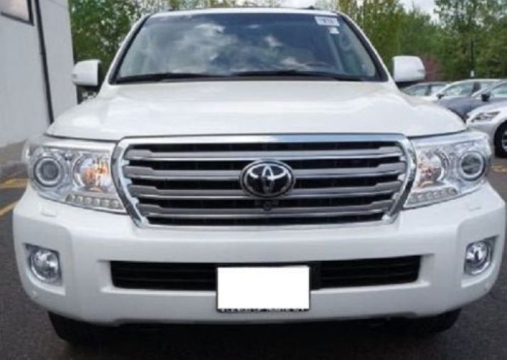 2013 TOYOTA LAND CRUISER GXR 4WD