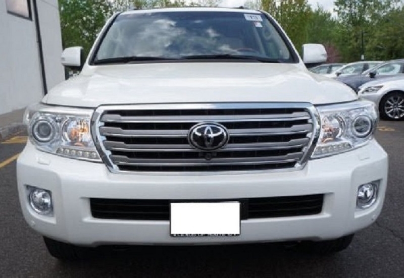 TOYOTA LAND CRUISER 2013 MODEL