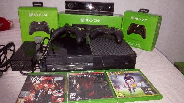 Xbox one and kinect with 2 controller 