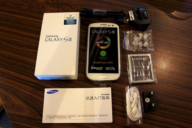 For Sale: Samsung Galaxy SIII (S3