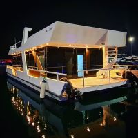 House Boat - for Sale 20 Metter