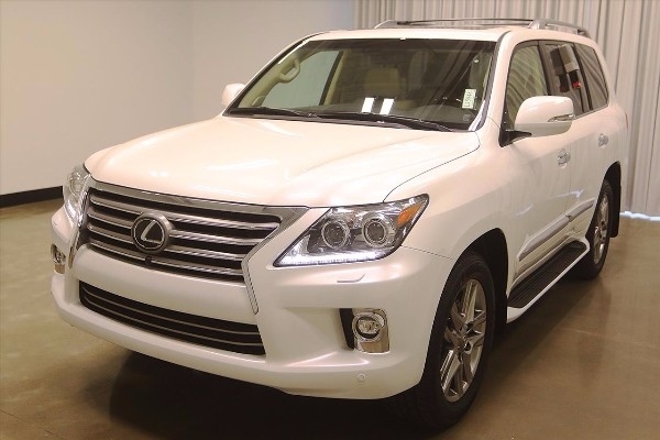 For sale USED 2015 Lexus LX 570 SUV WhatsApp.+2349077733480