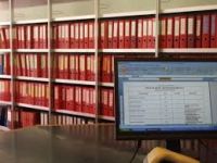عمال الأرشيف وترتيب الملفات والوثائق