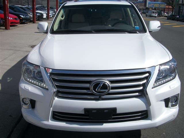 2014 LEXUS LX570 GCC.