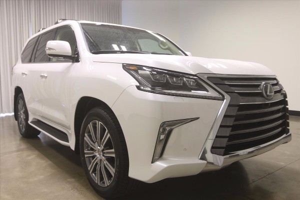 For sale USED 2016 Lexus LX 570 SUV WhatsApp.+2349077733480