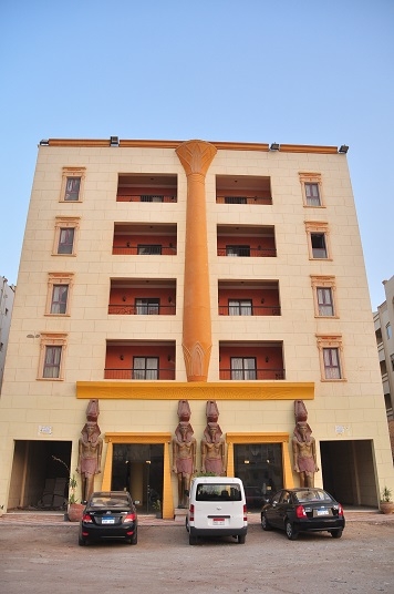 Hurghada Temple Elegant Building – Fully Furnished Can have license as
